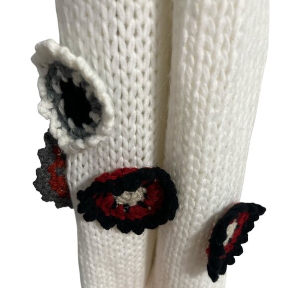 Handmade White Knit Scarf with Crocheted Circle Appliqués – Boho Winter Accessor - Picture 3 of 3